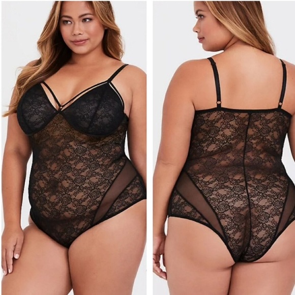 Torrid Lace & Mesh Strappy Bodysuit, size 2 2X 18 - Picture 4 of 6
